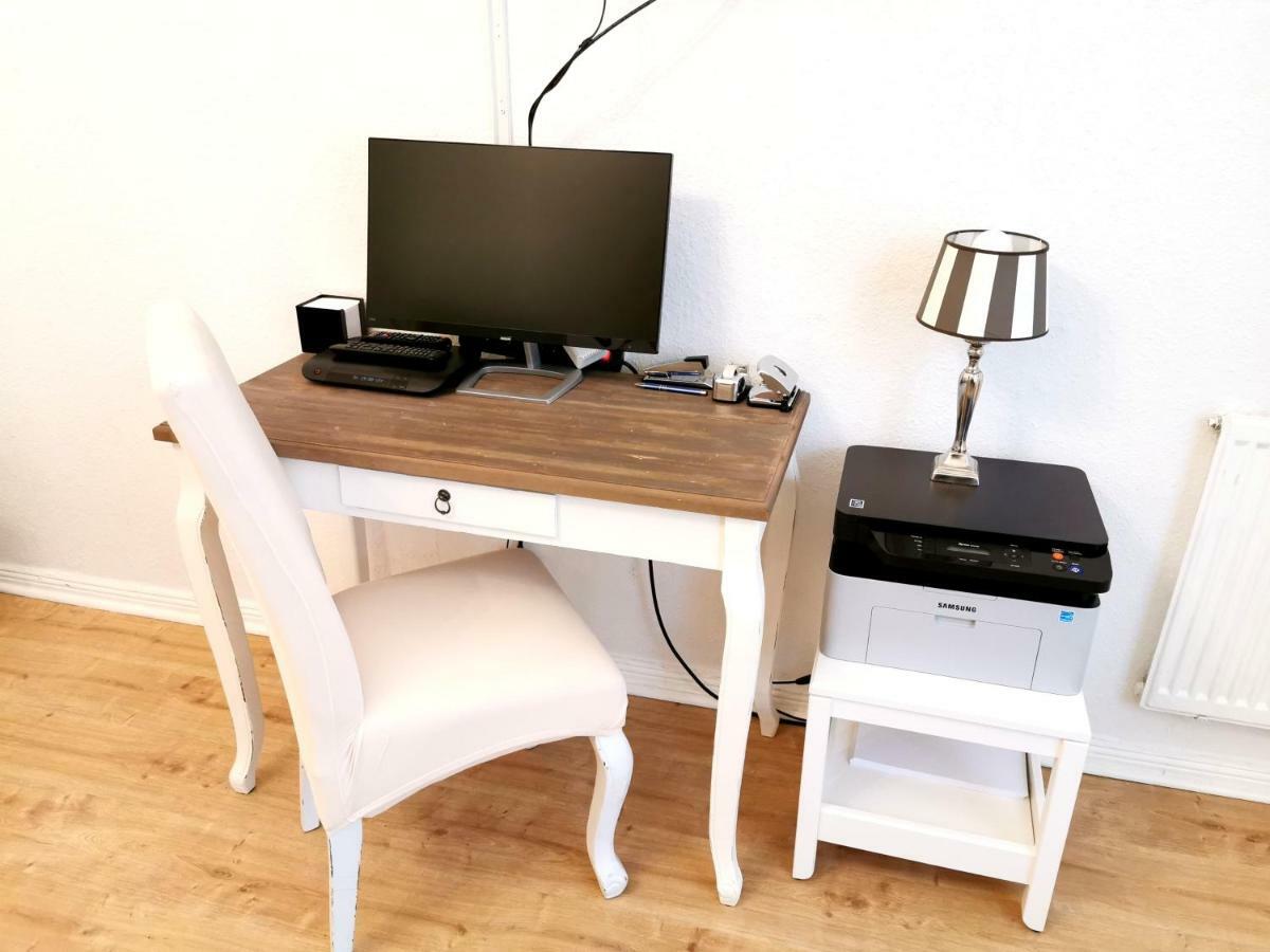 Kvh By Rockchair Apartments L Superhost Status L Boxspringbett Am Schloss Charlottenburg Welcomes You! Berlin Exterior foto