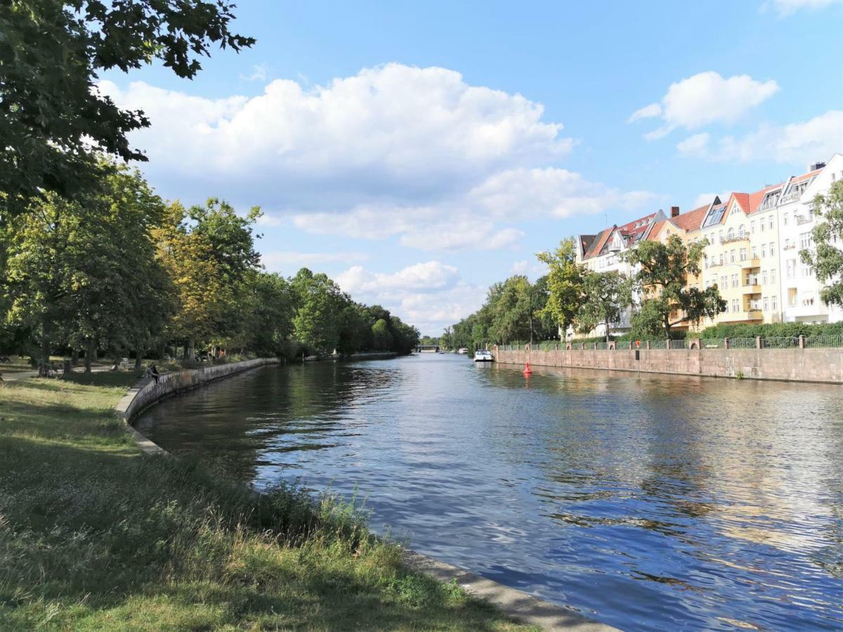 Kvh By Rockchair Apartments L Superhost Status L Boxspringbett Am Schloss Charlottenburg Welcomes You! Berlin Exterior foto